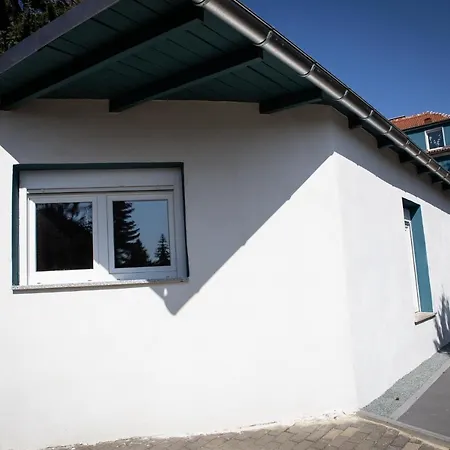 Apartman East Box 40a - In Modern Art