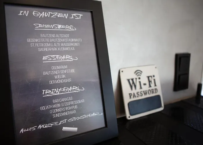 East Box 40a - In Modern Art Apartment